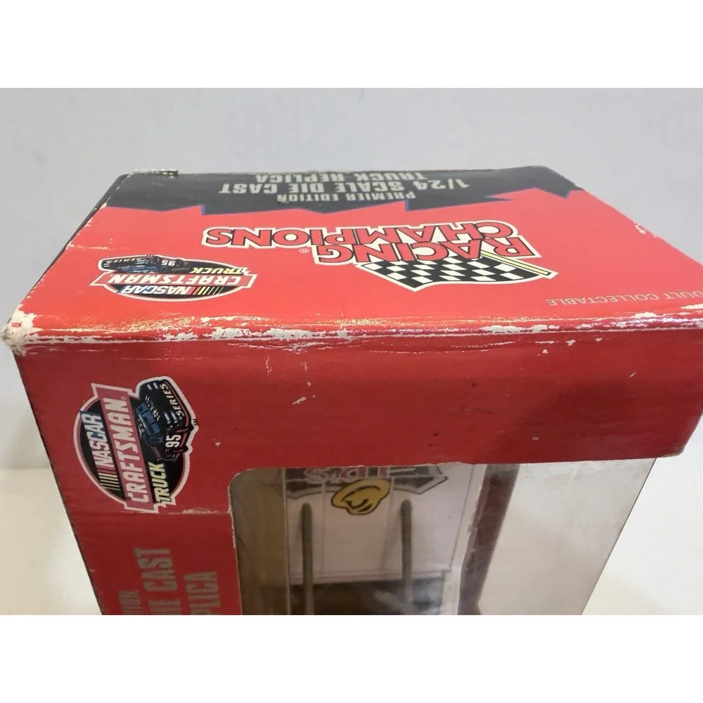 Racing Champions 1996 Premier 1:24 Diecast Ford Truck NASCAR #80 Ruttman